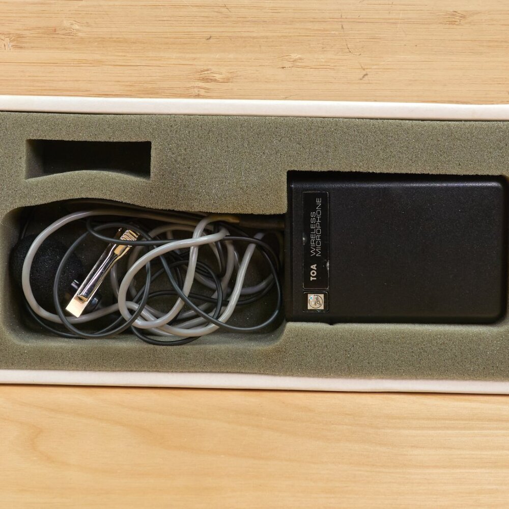 TOA WME Wireless Microphone, 47.27 MHZ, Made in Japan